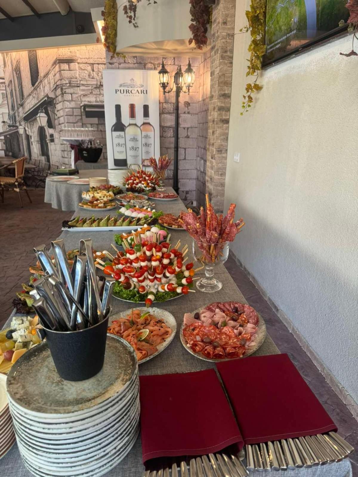 Floral Boutique Hotel Pleven Exterior photo